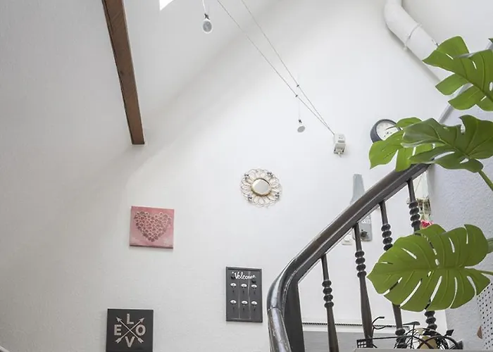 Les Du Retable Apartment